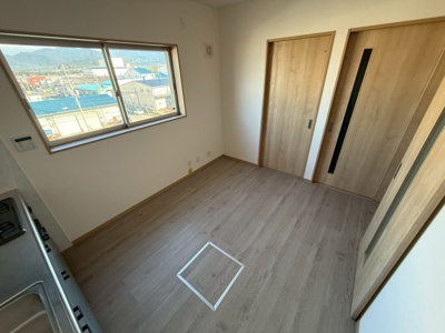 【居間・リビング】 | 若松町4丁目貸家