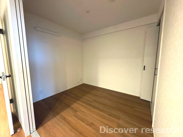 石神井公園ヒミコマンションの洋室|【洋室（約4.1帖）】
4.1帖のコンパクトな洋室です。
※写真では電球がついておりません。