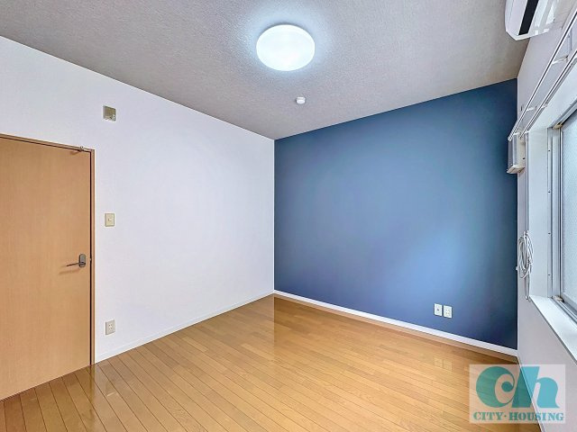 石川ビル 201号室の洋室