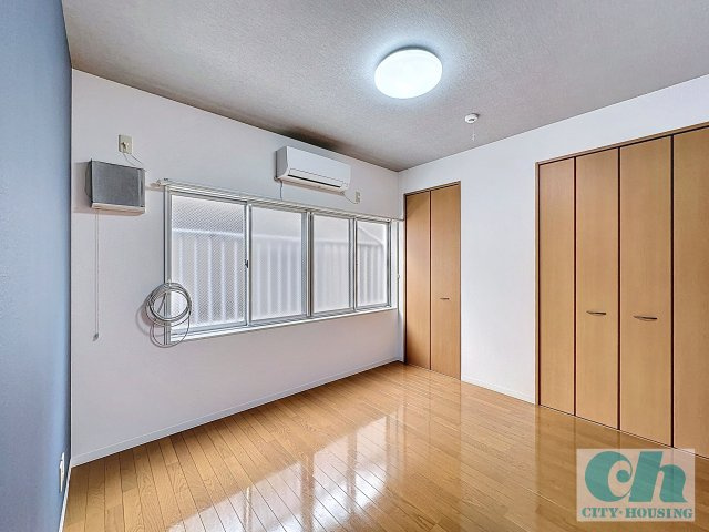 石川ビル 201号室の洋室