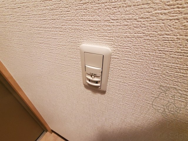 コンフォール南森町の玄関