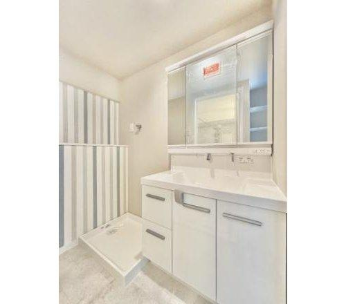 千里山田グリーンハイツ弐号棟の洗面所|洗面化粧台