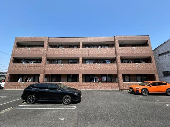 レフォルテの駐車場