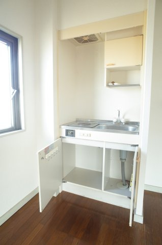 【収納】 | グランドマンション | キッチン下には収納棚☆