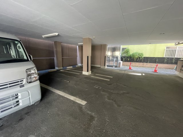 クイーンシンフォニー今池|名古屋市の賃貸ならMy賃貸の駐車場|クイーンシンフォニー今池