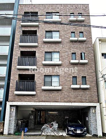 アールズコート千種イーストの外観