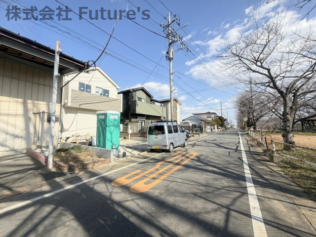 吉川市道庭1丁目　新築戸建　全1棟の前面道路含む現地写真|前面道路含む現地写真です。