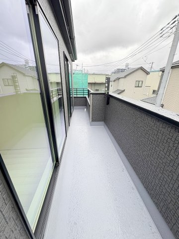 吉川市道庭1丁目　新築戸建　全1棟のバルコニー|同施工会社の参考写真になります。