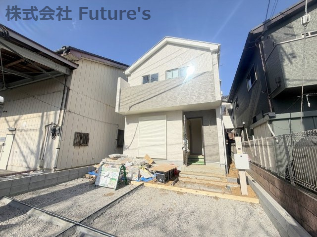 吉川市道庭1丁目　新築戸建　全1棟の外観|現地の写真になります。