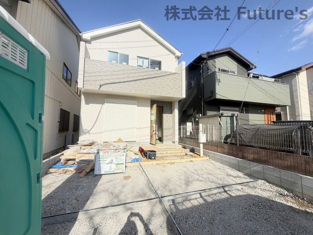 吉川市道庭1丁目　新築戸建　全1棟の外観|現地の写真になります。