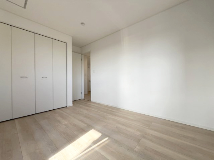 『八王子市新築戸建て』八王子市諏訪町25【仲介手数料無料】　３７期の洋室|～仲介手数料無料☆八王子ひなた不動産～　八王子市諏訪町　新築戸建て