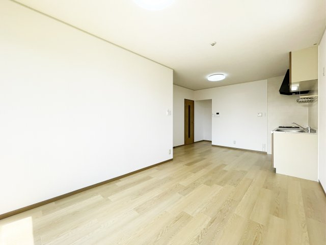 フローラリア田中　Ｂ棟の居間・リビング