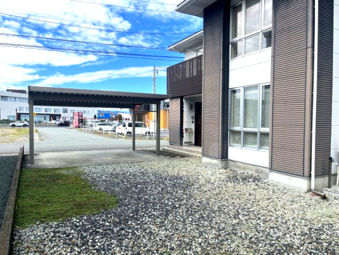 山形市嶋北2丁目16-11の駐車場