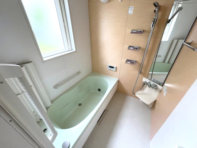 山形市嶋北2丁目16-11の浴室|浴室乾燥機付き