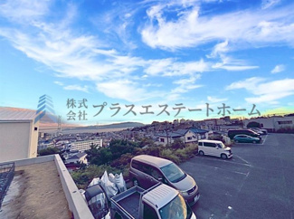 【浴室】 | 垂水区西舞子9丁目　新築戸建 | 隣地が一段低いので採光・通風・眺望良好です♪