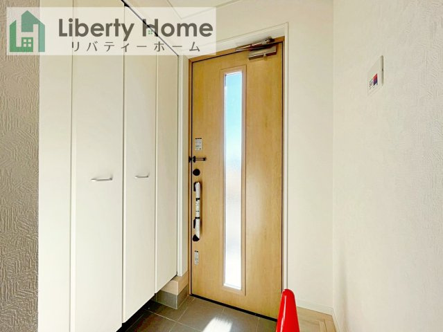 常総市東野原第1　新築戸建の玄関