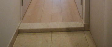 ハーモニーレジデンス東京アーバンスクエアの玄関