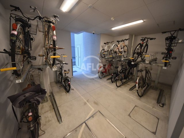 レオンコンフォート大手前ラトゥールのその他共用部分|レオンコンフォート大手前ラトゥール　駐輪場