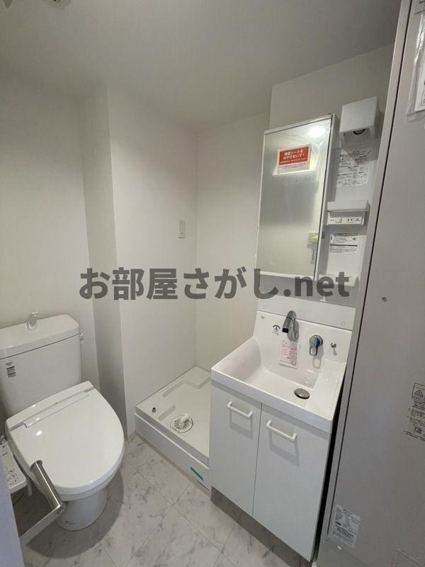 nobliss中野【ペットOKの築浅デザイナーズ／12月中旬入居可能】のトイレ