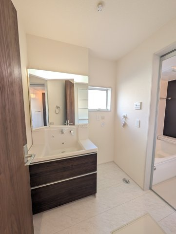 【独立洗面台】 | リーブルガーデン.S高崎市第3片岡町ー①