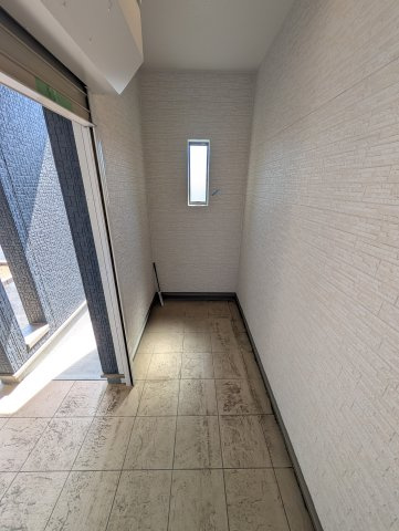 【間取り】 | フォーセール渋川市第2金井ー① | 玄関には物入れ＋シューズインクローク完備！
キッチンパントリーや1.5帖納戸など各所に収納充実！