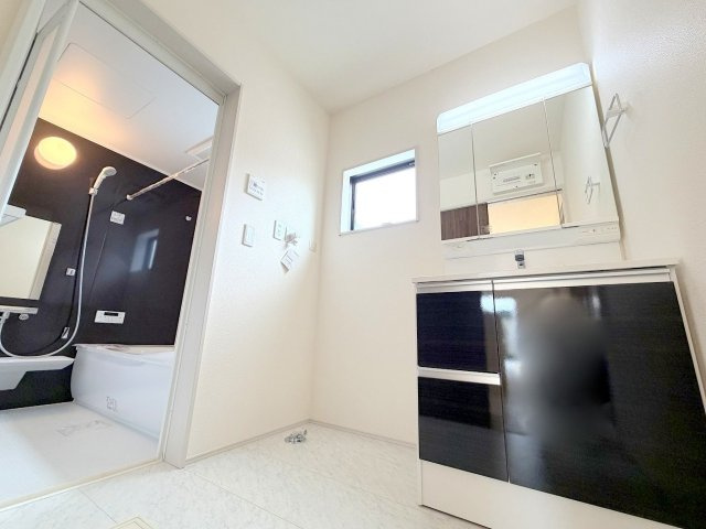 あきる野市野辺　全２棟　新築分譲の独立洗面台