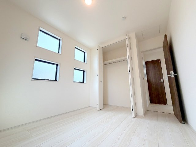 あきる野市野辺　全２棟　新築分譲の洋室