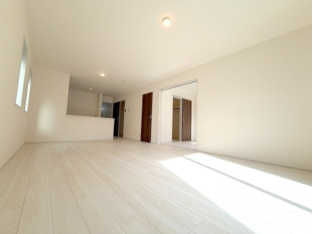 あきる野市野辺　全２棟　新築分譲の居間・リビング