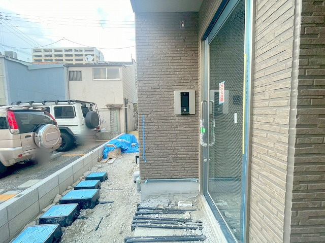 アート神崎川駅前のエントランス