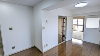 【居間・リビング】 | シオミプラザセブン | 別のお部屋の写真です。