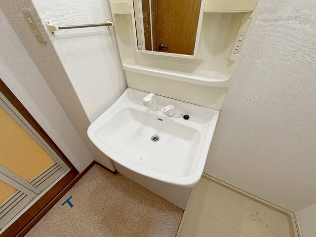 ハーティス宝塚Ⅱの洗面所