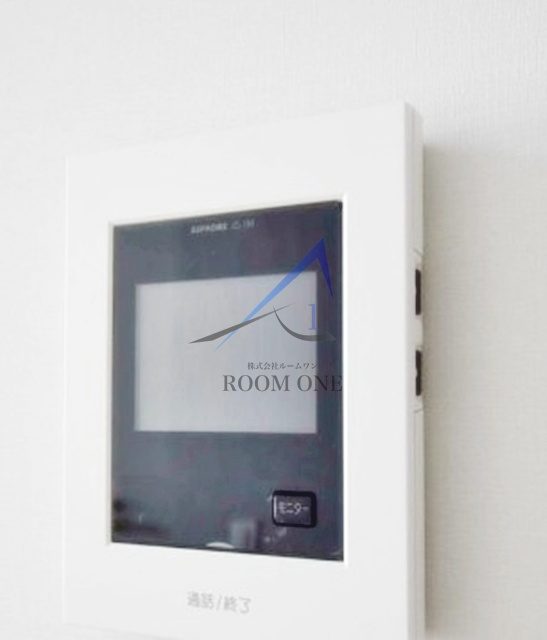 祖師谷アパートメントEのセキュリティ|モニター付インターホンです。