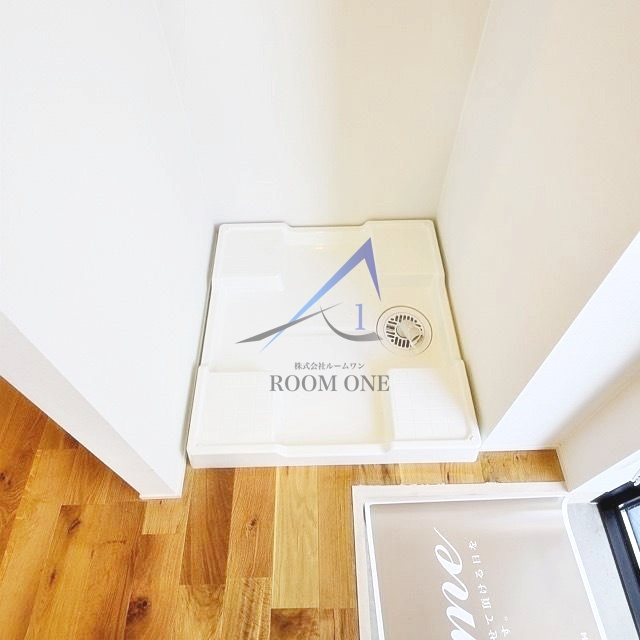 祖師谷アパートメントEの設備|洗濯機置場です。