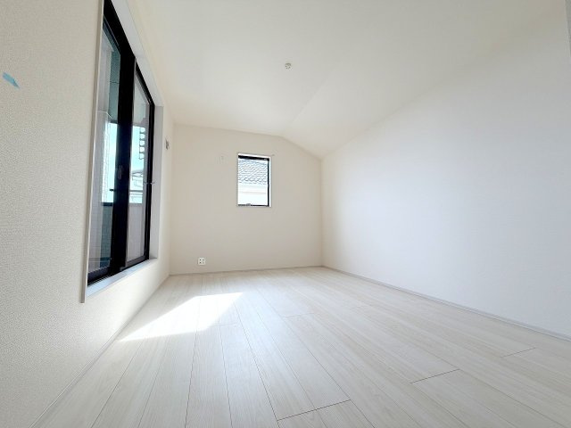 あきる野市野辺　全２棟　新築分譲の洋室