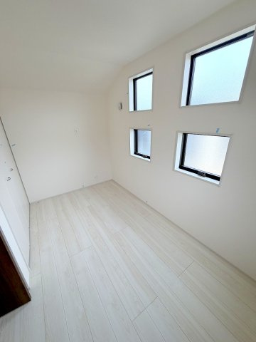 あきる野市野辺　全２棟　新築分譲の洋室