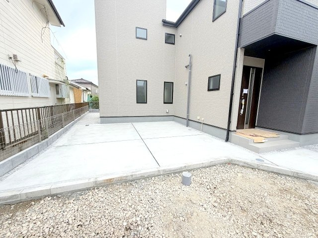 あきる野市野辺　全２棟　新築分譲の駐車場