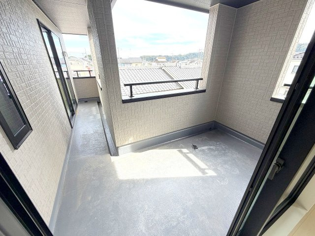 あきる野市野辺　全２棟　新築分譲のバルコニー