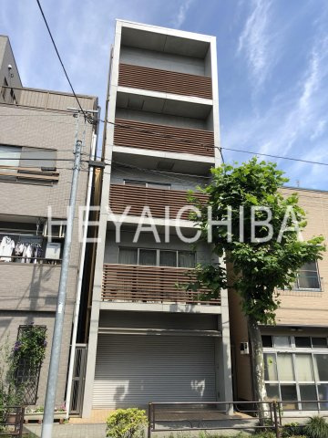 aterier de C&Kの外観