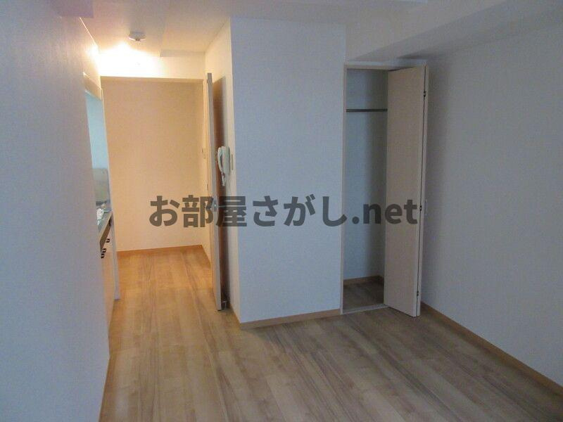 レジデンス本駒込【駐輪場有り／11月下旬入居可】の居間・リビング