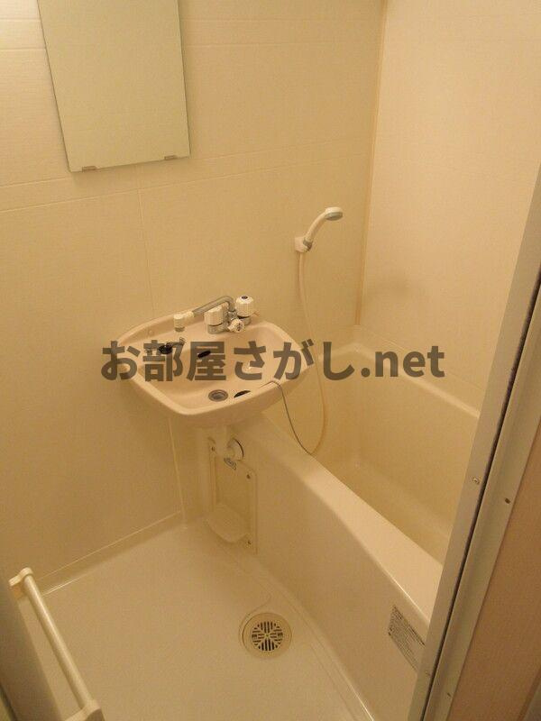 レジデンス本駒込【駐輪場有り／11月下旬入居可】の浴室