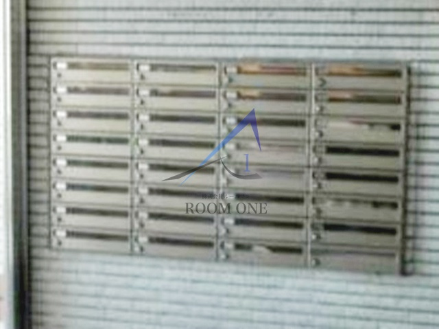 リーヴェルステージ横浜西のその他共用部分|集合ポストです。