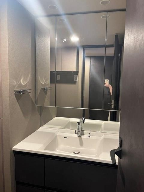 ブランシエスタ目黒中央町の洗面所