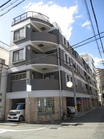 二宮ロイヤルハイツの外観