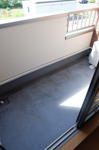 ヴェルデ春日井のバルコニー|バルコニーからの眺めを楽しみながら食事をしませんか