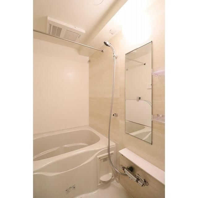 グランカーサ菊川の浴室