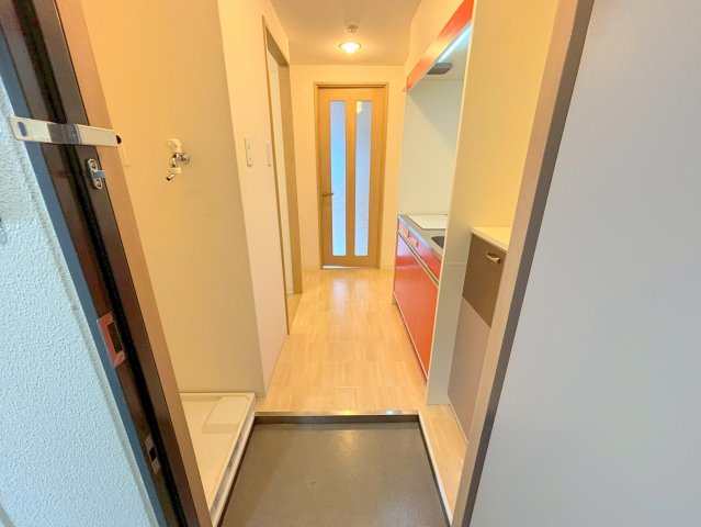 ルミエール新大阪の玄関