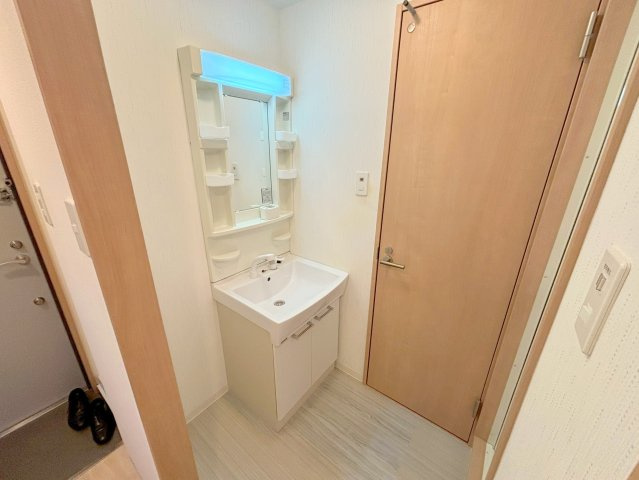 ルミエール新大阪の洗面所