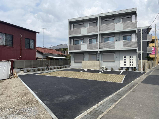 アミスタ湘南の駐車場