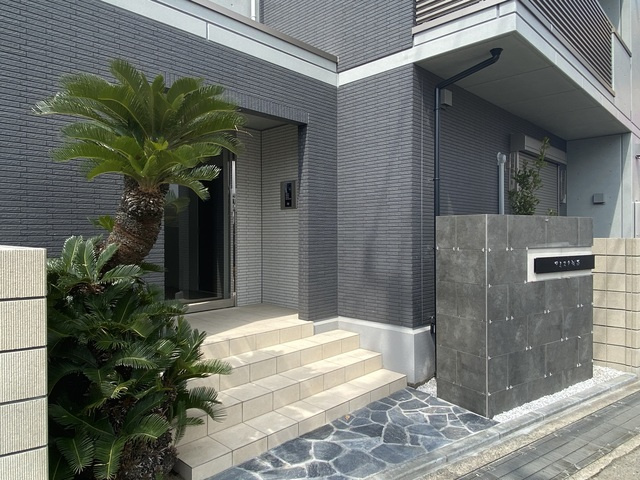 アミスタ湘南のエントランス