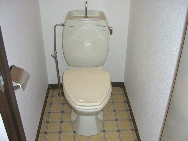 コーポジュネスのトイレ